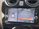 アラウンドビューモニター付きで車庫入れも楽々
