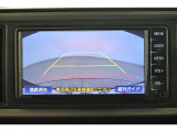 バックガイドモニター付きです。後方の安全確認に非常に便利です。