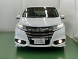LEDヘッドライトを装備しています。LEDヘッドライトはとても明るく、雨の日や夜間走行も安全・安心です。オートライトコントロール付きで周囲の明るさに応じて自動で点灯・消灯します