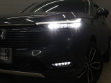 【LEDヘッドライト】悪天候や夜間走行時も良好な視界を確保し安心して運転できる高輝度LEDヘッドライトを装備!点灯速度が早く、消費電力も抑えられています!!