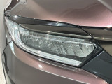 LEDヘッドライトは、点灯の瞬間から最大光量を発揮し、突然暗くなるトンネルなどでの安定感を高めます。