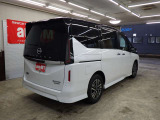 車内もキレイで嫌なニオイもありません。
