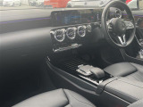 CLAクラス CLA200d 本革シート 修復歴無し