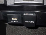 シガーソケット用の充電器が使用可能です!