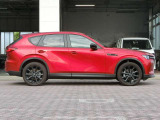 ロングノーズと大きなボディで、CX-60らしい上質なシルエットです。