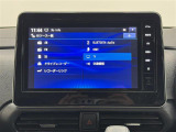 【純正9インチナビ】人気の純正9インチナビを装備。存在感のある大画面はインパクトも大!ナビ利用時のマップ表示も見やすく、テレビやDVDは臨場感がアップ!いつものドライブがグッと楽しくなります。
