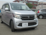 下回りを錆から守る防錆塗装をお勧めしております。車種によって金額が異なりますので、詳しくは弊社スタッフへお尋ね下さい。
