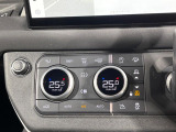 電子制御エアサスペンション さまざまな状況と運転者の選択に基づいて車高を上げ下げします。乗り降りの際に車高を自動で下げることもできるので便利です。