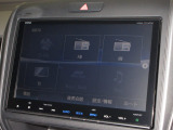 ナビゲーションは純正9インチメモリーナビ(VXM-175VFNi)を装着しております。AM、FM、CD、DVD再生、Bluetooth、音楽録音再生、フルセグTVがご使用いただけます。