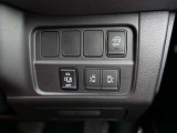 手が塞がっている時にスライドドアが自動で開けれるフットセンサー付です!