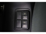 『EVモード』はモーターのみで走行しガソリンを消費しないハイブリッド車ならではの環境にも優しい走行です。