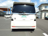 こちらの中古車には、3か月間の「OK保証ミニ」が無料で付いてきます。もちろん全国のスズキディーラーで修理対応可能です。ボディカラーはプレミアムホワイトパールです。