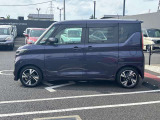 当店は照明・屋根付きスペースございますので雨天時も安心して現車確認が可能です。