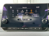 車載用のオーディオシステムです。音楽やラジオを楽しむことができ、ドライブをより快適に、楽しいものにしてくれます。