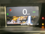 視認性の高いメーター回り。いろいろな情報も表示されます。