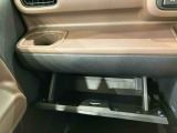 弊社では、お車を納車してからが本当のお付き合いのスタートだと思っています。お客様に頼りにされる「お店」を目指しています!