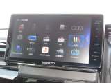 ケンウッド9インチメモリーナビ(MDV-M908HDF)を装着しております。AM、FM、CD、DVD再生、Bluetooth、音楽録音再生、フルセグTVがご使用いただけます。