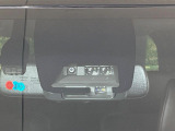 【トヨタセーフティセンス】走行中に前方の車両等を認識し、衝突しそうな時は警報とブレーキで衝突回避と被害軽減をアシスト。より安全にドライブをお楽しみいただけます。