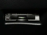 ETC車載機です。高速・有料道路の料金をキャッシュレスでスムーズに通過できます。