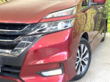 【LEDヘッドライト】悪天候や夜間走行時も良好な視界を確保し安心して運転できる高輝度LEDヘッドライトを装備!点灯速度が早く、消費電力も抑えられています。