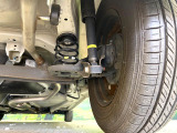 お車を安心してお乗りいただく為には、足回りの定期点検が欠かせません。サービスサポート(有償保証)では無料点検もご提供しており、安心のカーライフをお過ごしいただけるサポート体制が整っています。