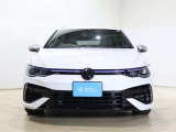 Das WeltAuto独自の項目チェックリストに基づき、入念に車両チェックとクリーニングを実施。美しく高品質な車をご提供します。