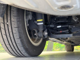 お車を安心してお乗りいただく為には、足回りの定期点検が欠かせません。サービスサポート(有償保証)では無料点検もご提供しており、安心のカーライフをお過ごしいただけるサポート体制が整っています。