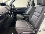 【車内ルームクリーニング済】専門スタッフにより車内はきれいにルームクリーニングを行っております。