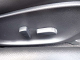 高級車の証!!パワーシートですので細かなシートポジションの変更が可能です♪