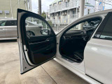 時を経ても深い魅力を放ち続けるBMW。より快適にお乗り頂くために、3つのサポートプログラムをご用意しております。※認定中古車保証は登録日より最長4年間まで延長が可能です。
