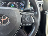 運転中、前方から目線をそらすことなく、オーディオ等の操作が可能な便利機能!安心&快適なドライブを演出してくれます。