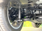 お車を安心してお乗りいただく為には、足回りの定期点検が欠かせません。サービスサポート(有償保証)では無料点検もご提供しており、安心のカーライフをお過ごしいただけるサポート体制が整っています。
