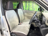 運転席シート廻りは使用感も少なく、良好な状態となっています。丁寧に使われていたことがよくわかりますね。