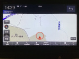 ナビゲーションはフルセグTV、インターナビ対応のGathers純正メモリーナビを搭載しています。Bluetoothオーディオ機能がありますので、スマートフォンなどの音楽も再生できます。