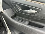 運転席のパワーシートはメモリー機能付き