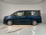 お車の現車確認と店頭納車可能なお客様に限らせて頂きます。  詳しくはスタッフまで!通話料無料のダイヤル「0078-6003-527324」