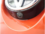 バックカメラが付いているので後方確認が非常にしやすいです。今や運転初心者も熟練者も必須装備!ついていて損はないですね♪