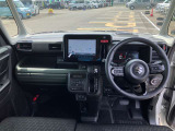 自社工場完備ですので車検、点検、修理、板金などすべてお任せください。タイヤ、オーディオなどの販売もさせて頂いております。是非、ご相談ください。