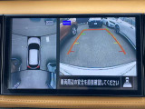 インテリジェント アラウンドビューモニター。クルマのまわりや目が届きにくいところも、大きい画面でしっかり確認できるので安心。
