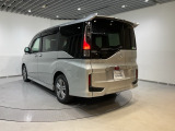 ご納車までの期間ですが、県内のお客様は1、2週間、県外のお客様は2、3週間ほどでご納車が可能となります。但し、書類の状況によっては多少の前後もありますので、その際には何卒ご了承下さい。