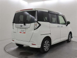 後ろが狭くてもサッと積める安心のバックドア。後ろの駐車スペースが狭い時に重宝しますよ♪