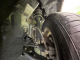 お車を安心してお乗りいただく為には、足回りの定期点検が欠かせません。サービスサポート(有償保証)では無料点検もご提供しており、安心のカーライフをお過ごしいただけるサポート体制が整っています。