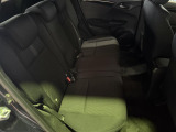 ご納車時には納車点検実施いたします。指定交換部品(エンジンオイル、オイルエレメント、ワイパーゴム等)新品交換致します。その他必要交換部品は点検時交換致します。