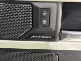 MERIDIANサウンドサウンドシステム 別次元の音楽を体感できるサウンド。システムスピーカーの適切な配置、3Dテクノロジーにより、真の「ライブ」サウンド空間を実現しています。