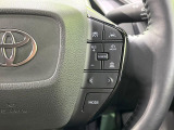 【レーダークルーズコントロール】高速道路での長距離走行が楽に!!自動で速度を保つクルーズコントロールが、衝突軽減システムと連携し、前方の車両を感知して車間を保つように速度調節してくれます!!