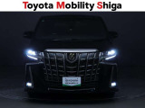 フロントフォグランプ装着車です。車両周辺も明るく見やすく照らしますので夜間走行も快適です。