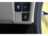【横滑り防止装置】ドライバーの安全運転をアシストしてくれる装備が充実しています☆ドライバーの不安を安心へと変えてくれますね。