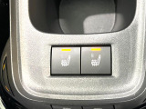 【前席シートヒーター】寒い日に重宝するシートヒーター!エアコンより早く温まってくれるので寒がりの人も安心ですね♪エアコンの温風は乾燥するから苦手、という方にもをおすすめです。