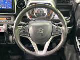 【純正革巻きステアリング】上質な革を使用することで、手にしっかり馴染みとても運転しやすいハンドルです♪
