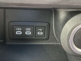 こちらのクルマはUSB接続コネクタも装備されています♪スマホの充電などにお使い下さい。ご旅行中での充電切れも、これなら心配いりませんね!